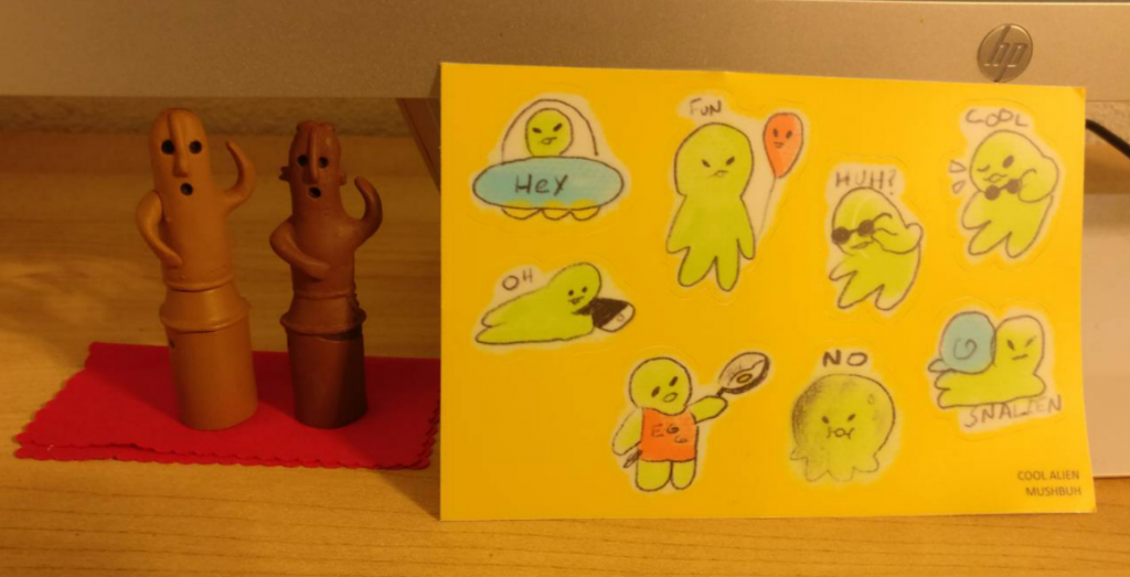 COOL ALIEN SET. – $10.00